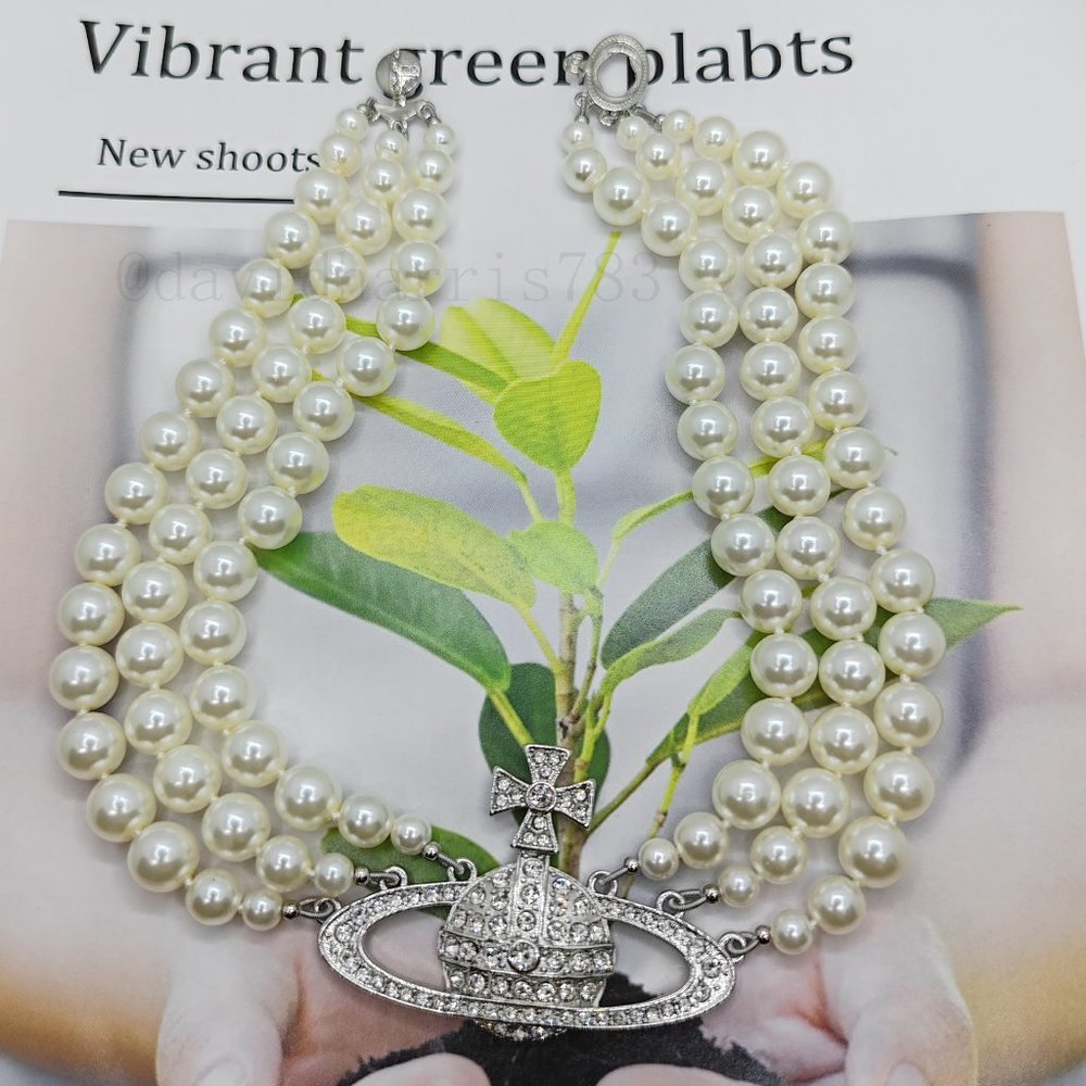 Vivienne Westwood Diamond Planet Necklace Silver